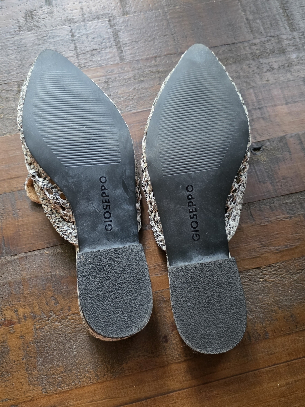 Women's Woven Pointed Mule in Black and Cream - Picture 6 of 6
